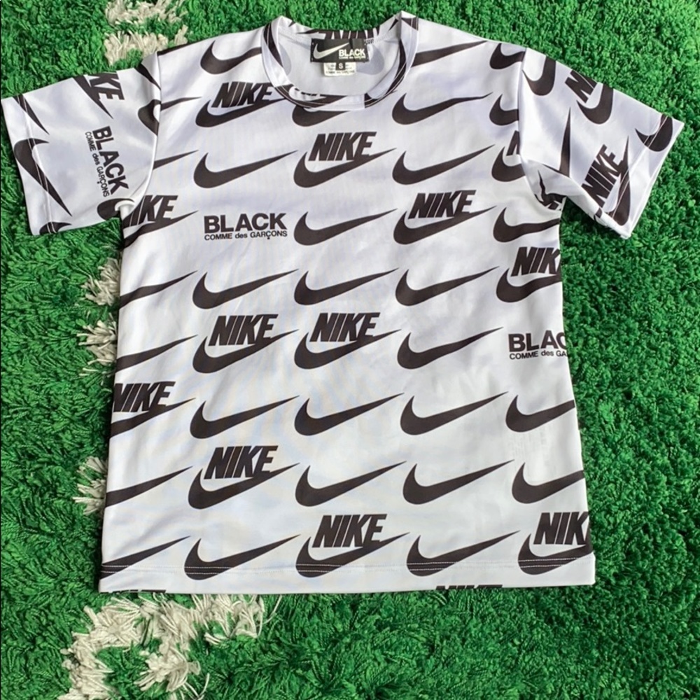 Nike comme short sleeve tee